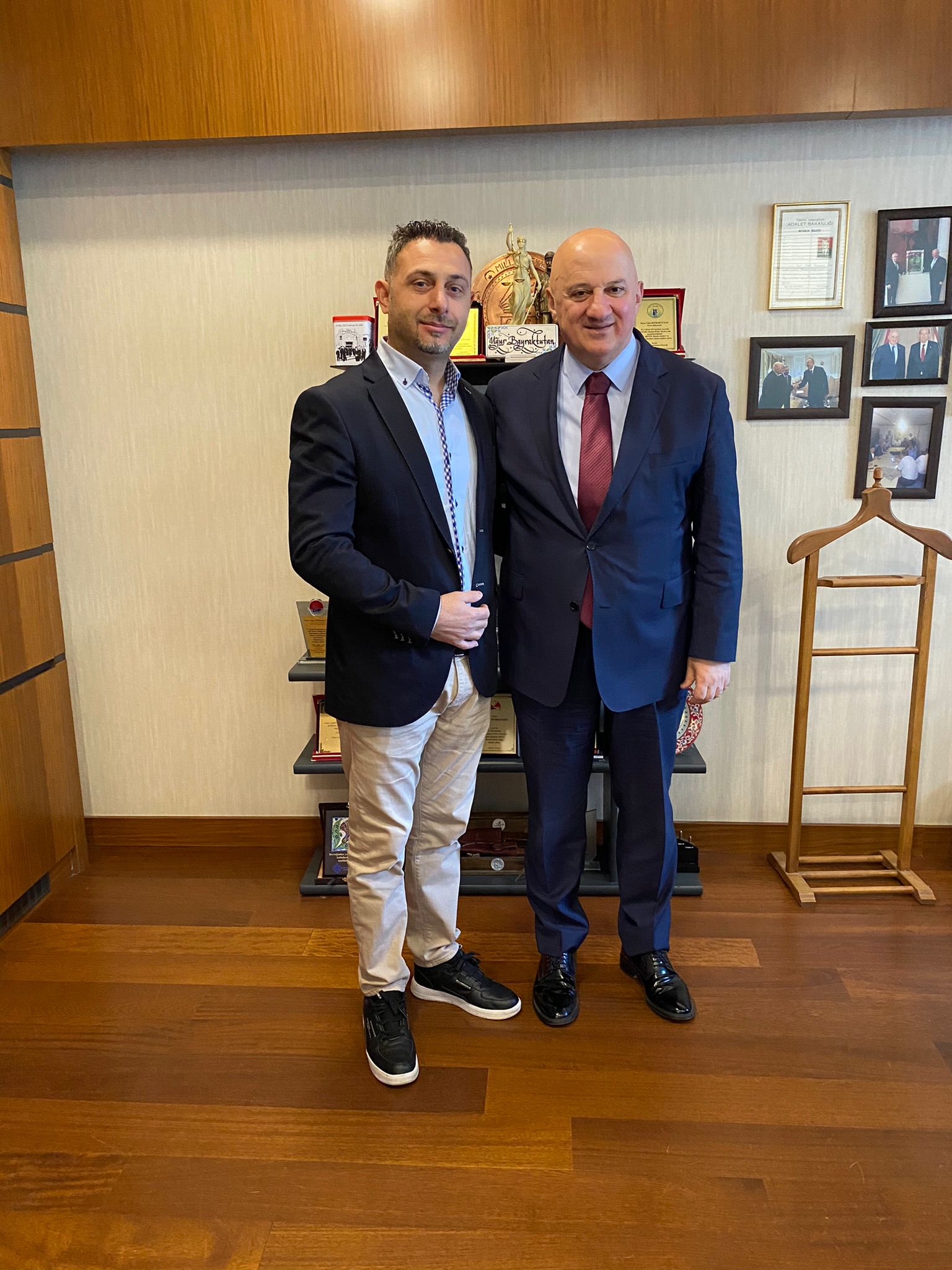 Mücadelemizin Kareleri: Sahadayız!