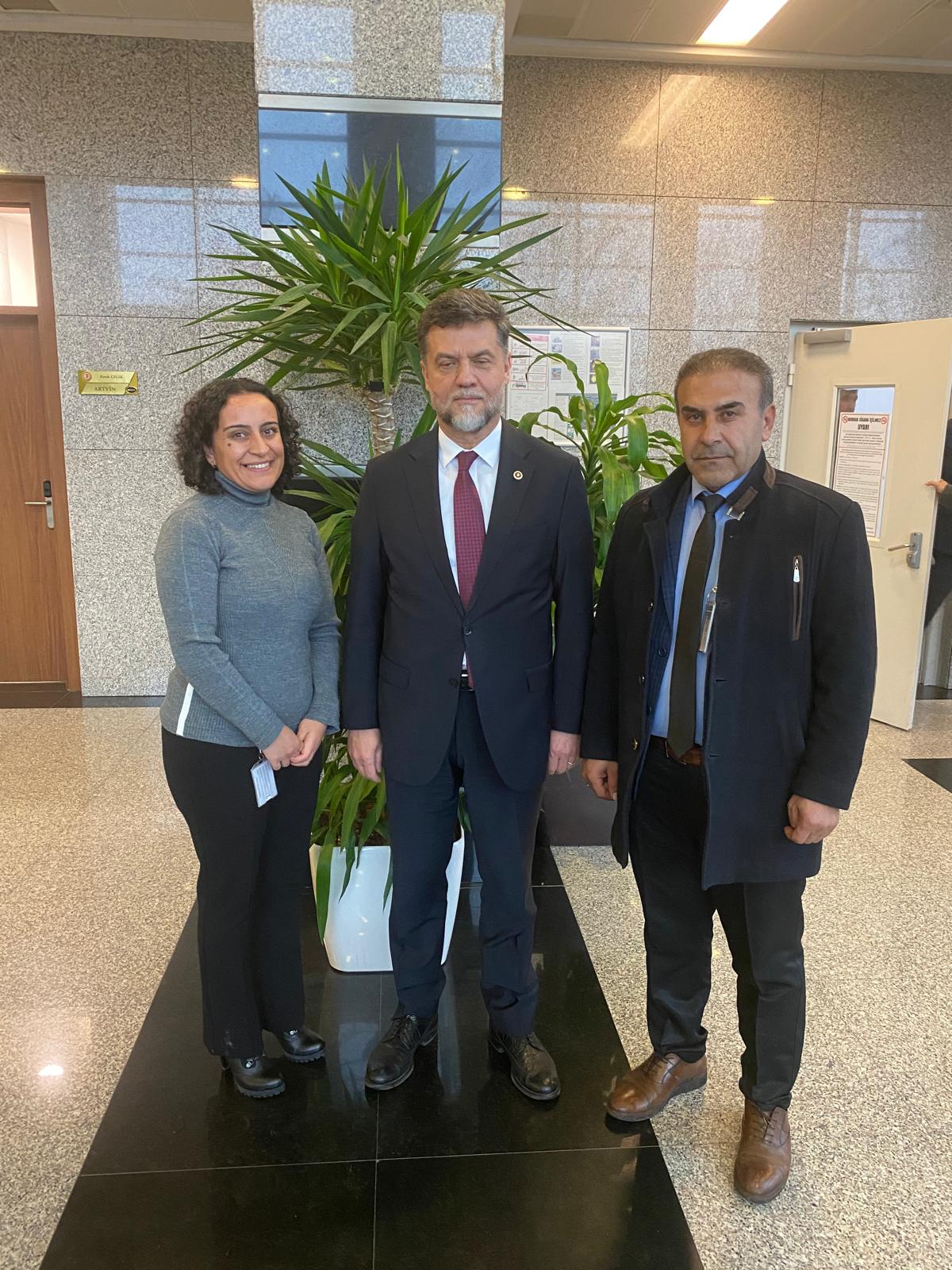 Mücadelemizin Kareleri: Sahadayız!